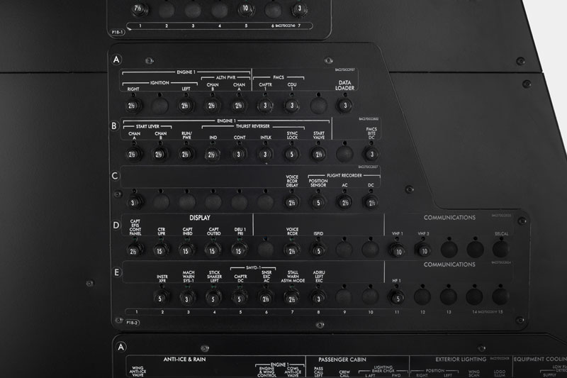 B737NG-Circuit-breakers-wall-captain-side-front-close-2